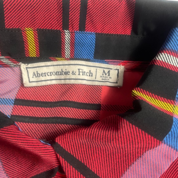 Abercrombie & Fitch Women's Medium Red Plaid Button Up 100% Polyester Pockets - Picture 2 of 6